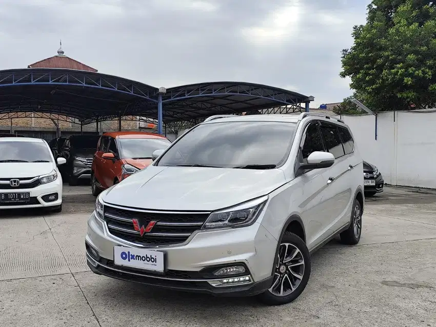 DP RENDAH - Wuling Cortez 1.8 L Lux i-AMT Bensin-AT 2018