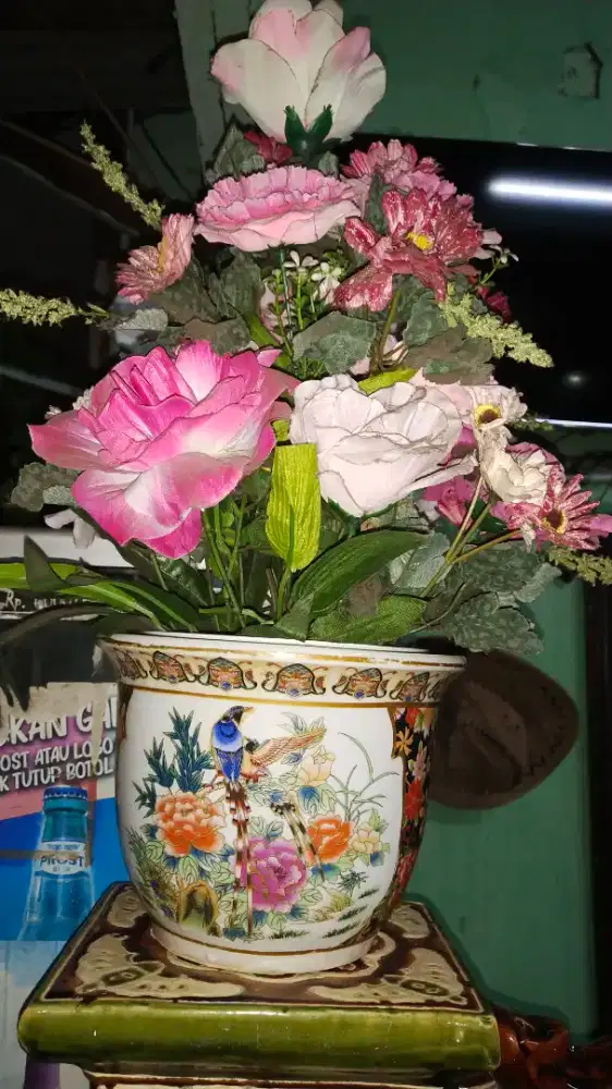 Pot kramik buat tanaman