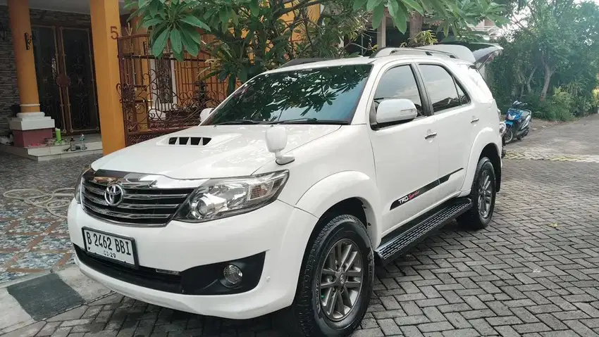 TOYOTA FORTUNER VNT AT 2013