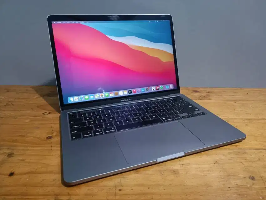 MacBook Pro 2020 Touchbar 13in 16/512 GB CTO