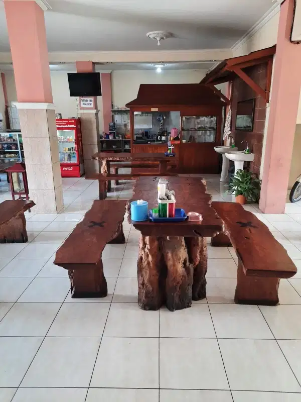 DIJUAL RESTAURANT 2 LANTAI DI JL PROPINSI TEMANGGUNG  full furnished