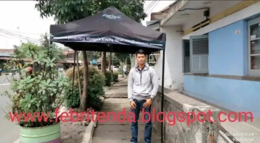 Tenda lipat portable