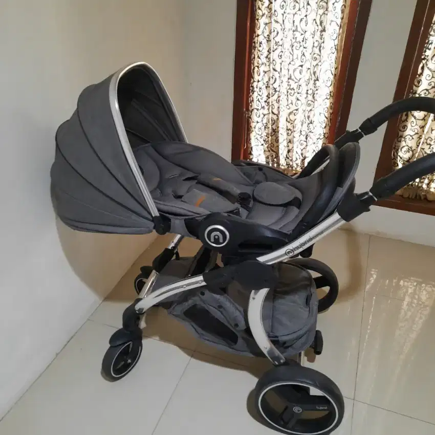 Hybrid Stroller by BabyStyle