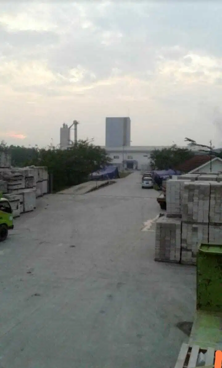 A240 Jual Gudang Besar Ready Murah di dekat Kawasan Industri Delta Mas