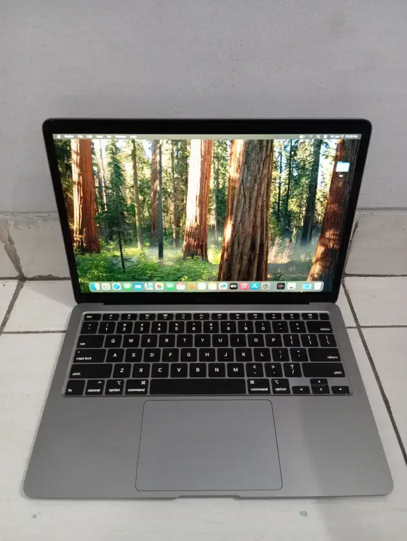 MACBOOK AIR 2020 I5 8/256