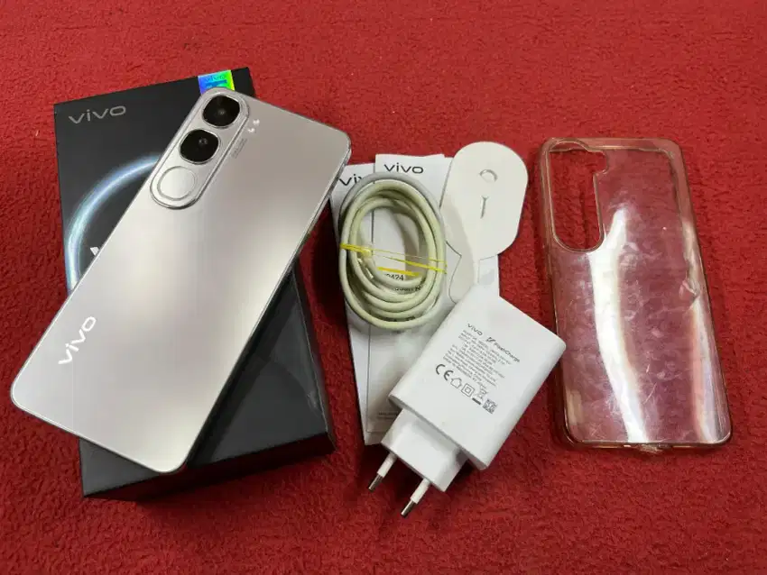 JUAL VIVO V40 LITE 4G SILVER 8/128GB ON GARANSI