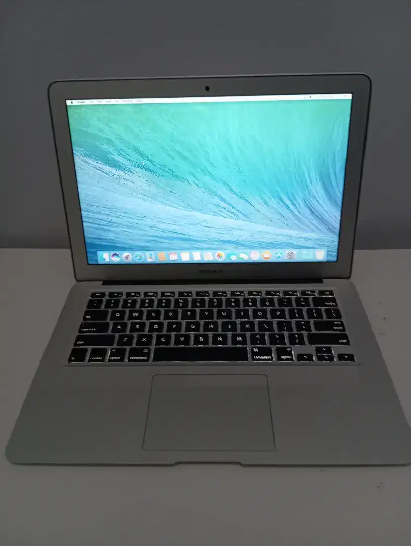 MACBOOK AIR 2017 I5 8/128