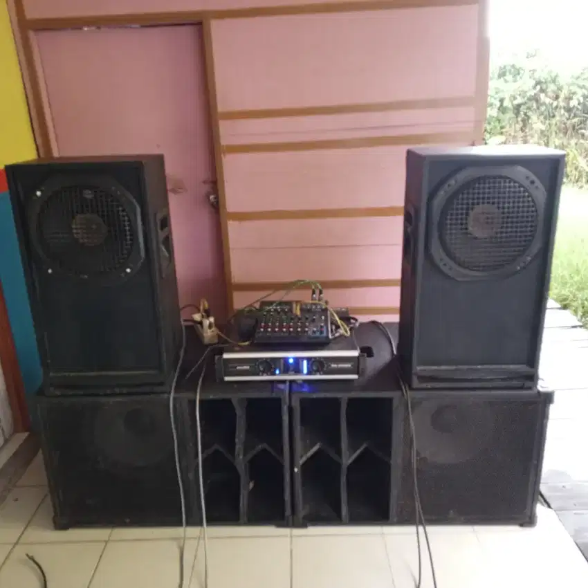 SOUNDSYSTEM RUMAHAN SALON SPEAKER POWER MIXER