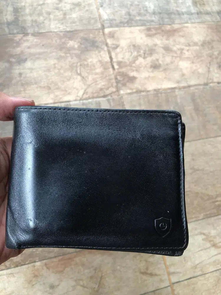 Dompet Goldlion hitam