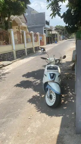 Peugeot Djanggo 150cc motor antik