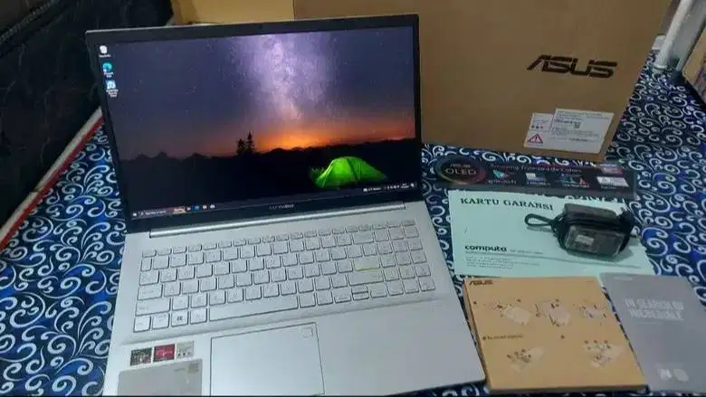 Laptop Asus Vivoboox M513UA Ryzen 7 5700U 24GB RAM