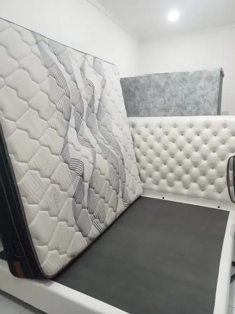 Jasa cuci karpet kantor kasur sofa jok mobil dll