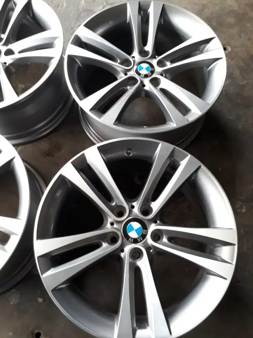 Velg BMW Seri 3 R.18 ori