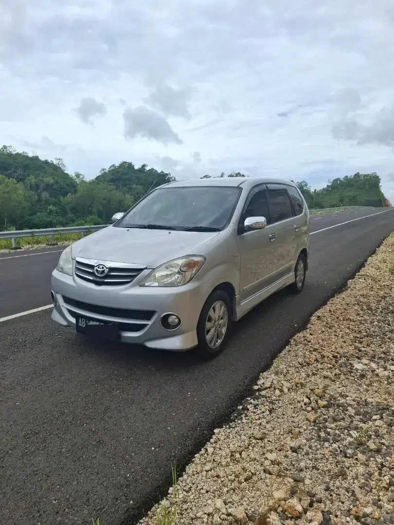 Avanza tipe S manual bagus