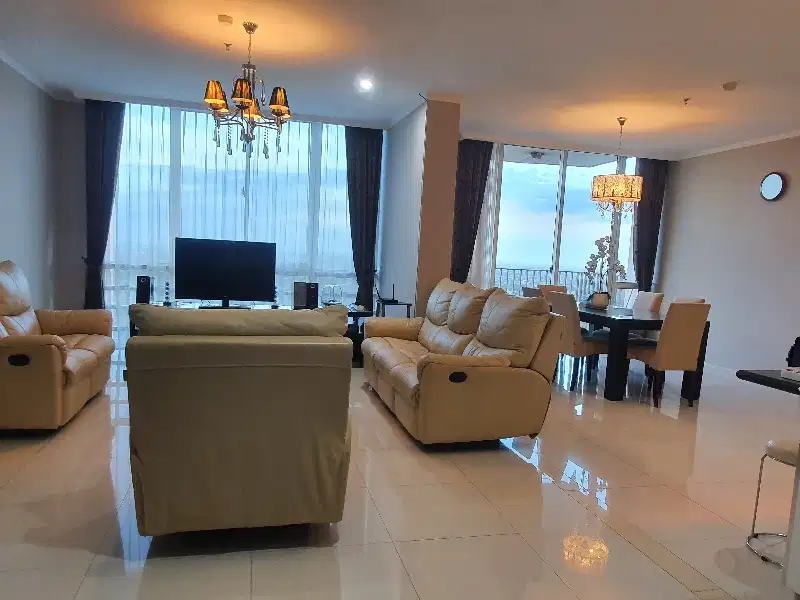 Sewa Apartemen Via Ciputra World, Mayjen Sungkono