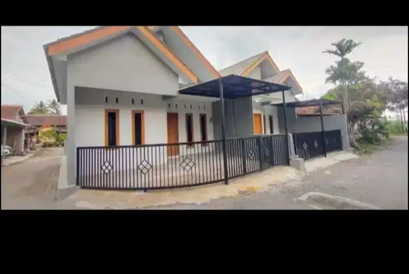 Dijual rumah lokasi dekat Jalan Tajem & Kampus UNRIYO