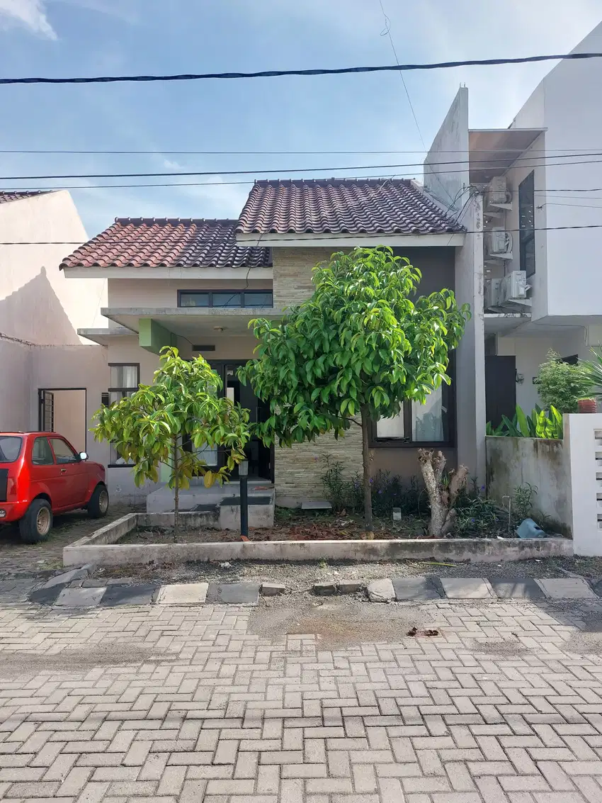 Rumah di kompleks Garden view Mataram