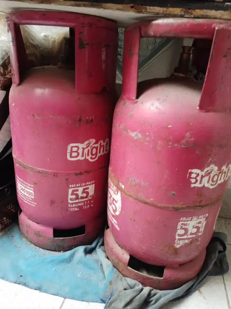 Tabung Gas Elpiji 5.5 kg pink