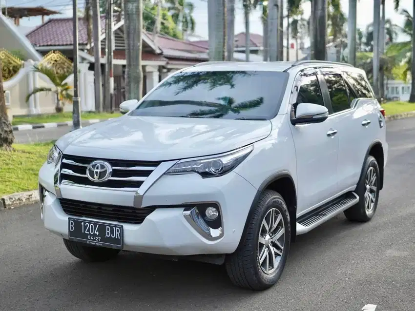 DP 10JT! Toyota Fortuner VRZ AT 2017