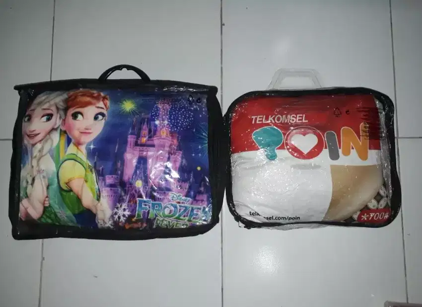 Tas parcel transparan