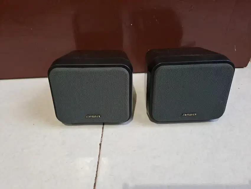 Speaker satelit aiwa