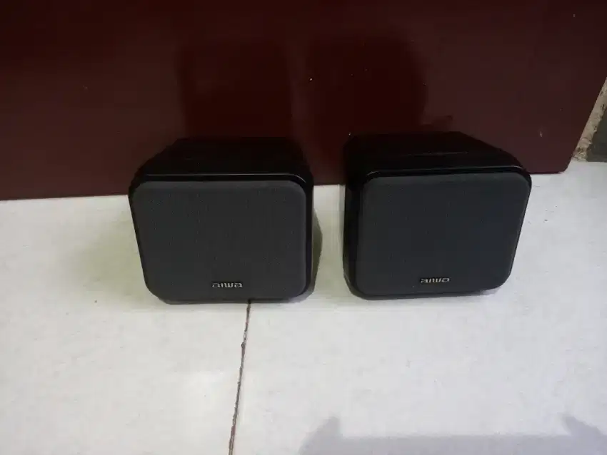 Speaker satelit aiwa