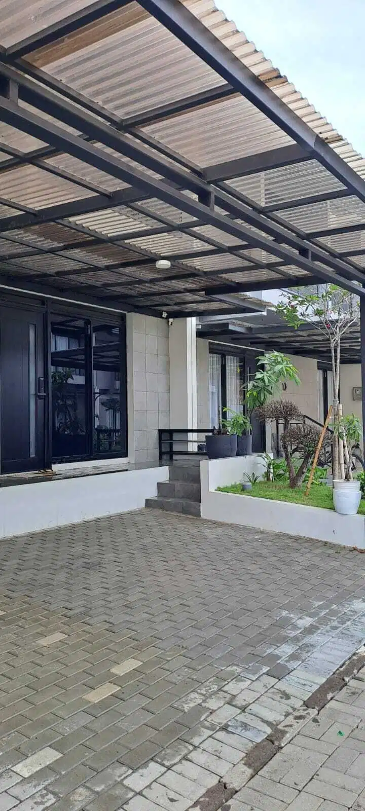 Rumah di Kota Baru Parahyangan, Full Furnished dan Full Interior