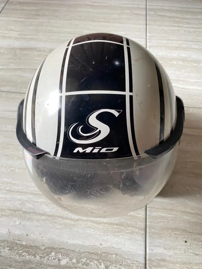 Helm Mio S SNI bekas