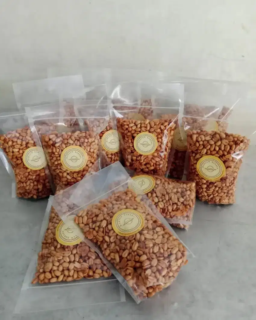 Kacang Tojin cemilan