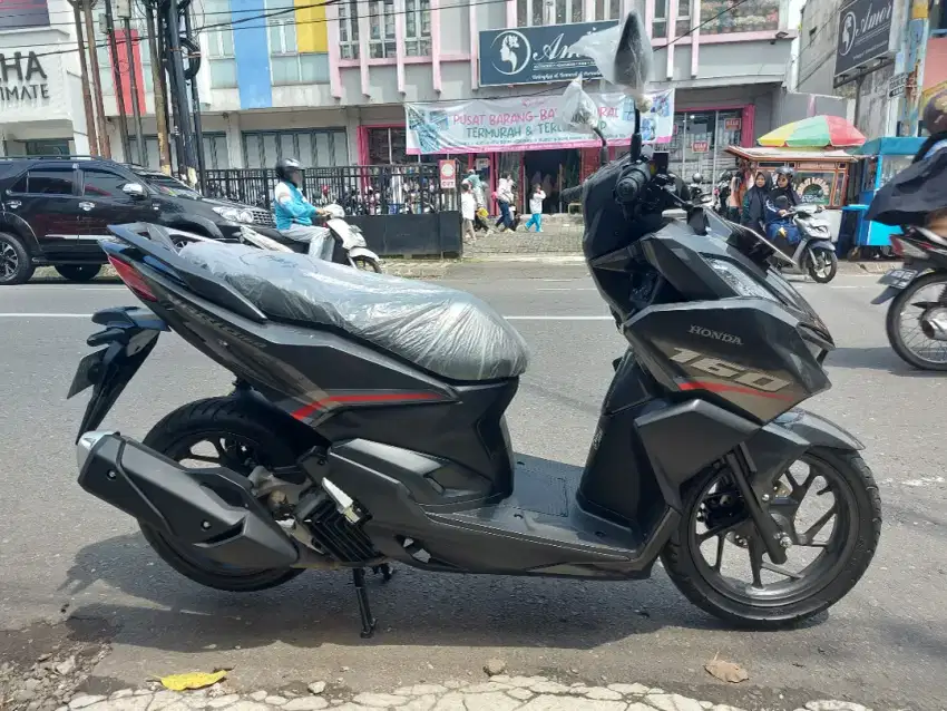 Honda vario 160cc fi 2022 istimewa 2000km spt baru