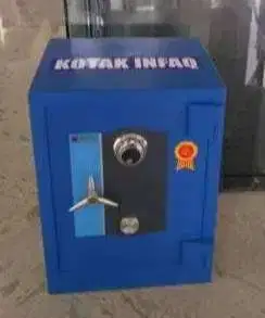 Brankas XCELL type 6 Brangkas Lemari besi Tahan Api Safety Cash Box