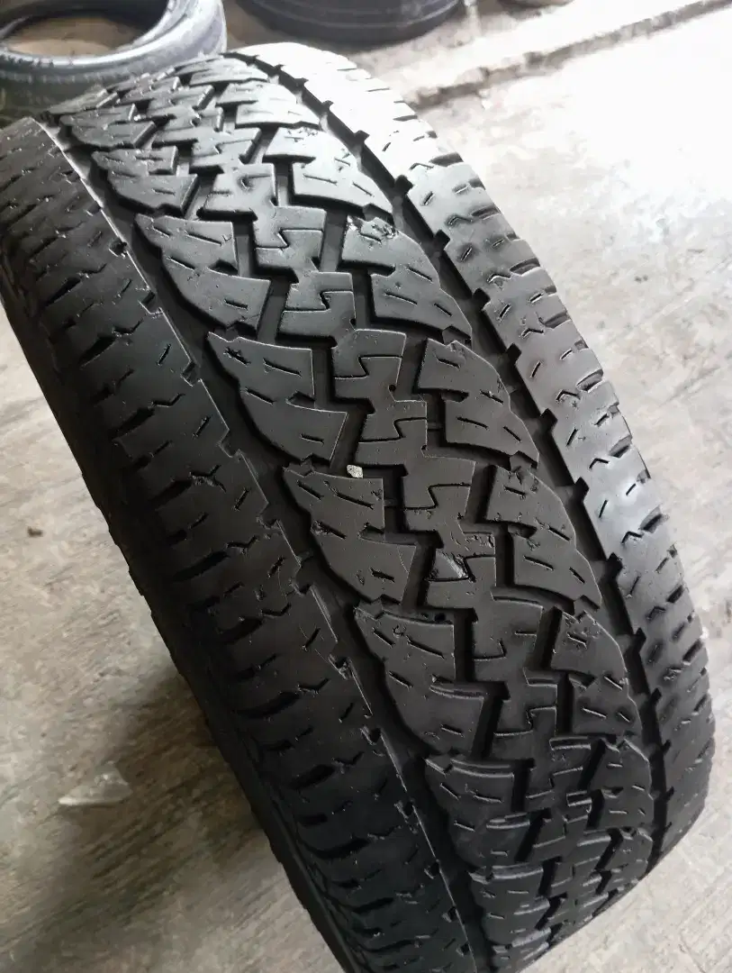 Goodyear Wrangler 265 60 R18