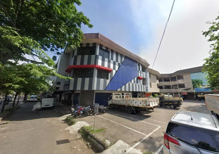 Dijual Ruko Lokasi Strategis di Jl. Mt. Haryono Semarang