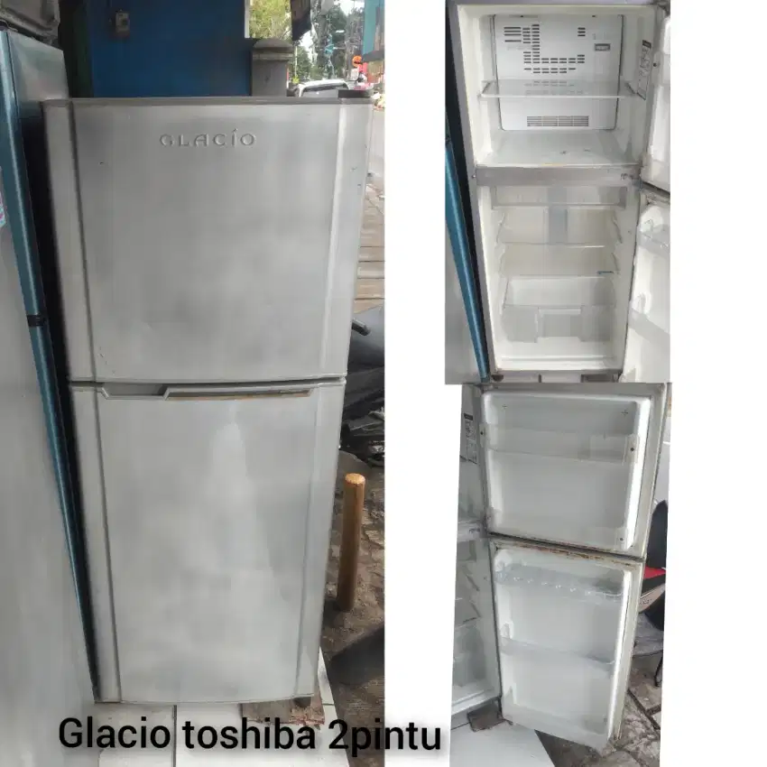 Kulkas TOSHIBA 2pintu bekas bergaransi