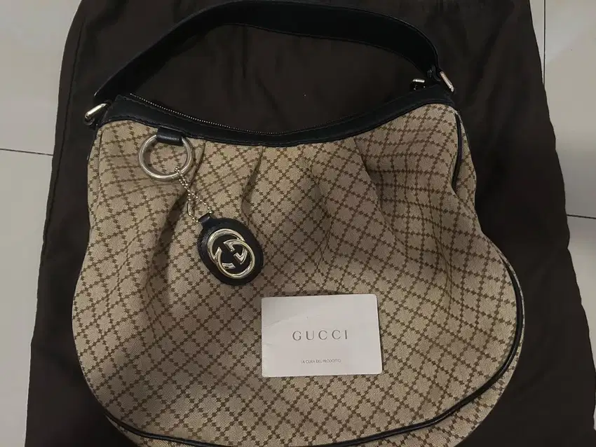 Gucci sukey good condotion