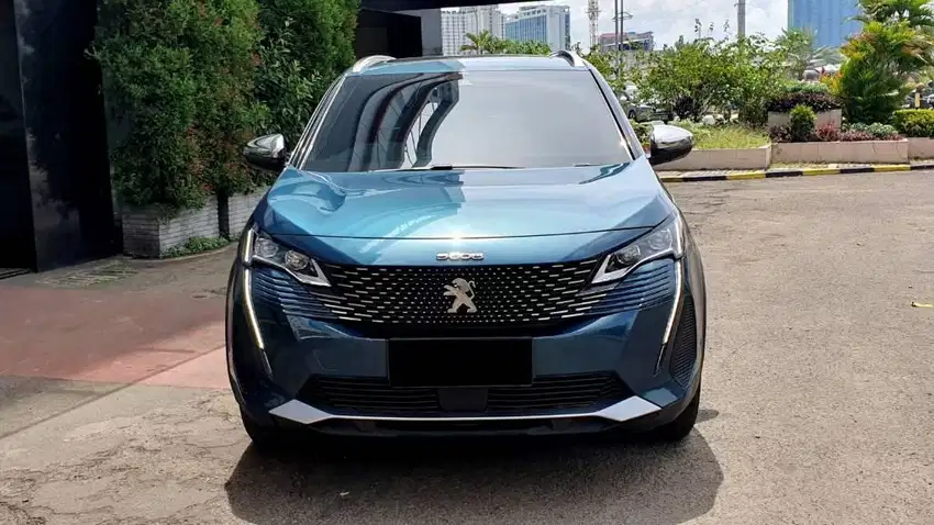 Peugeot 5008 Allure Plus AT Biru 2022/23 km16rb Good Condition