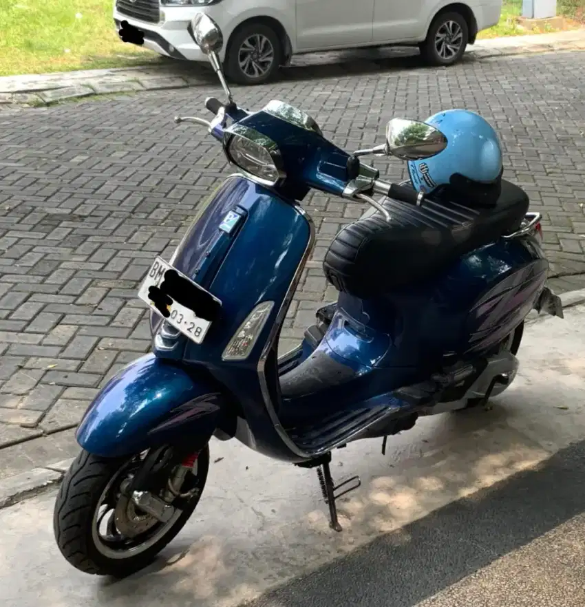 Dijual Vespa Sprint ABS 150 Terawat istimewa pakaian pribadi dri Baru