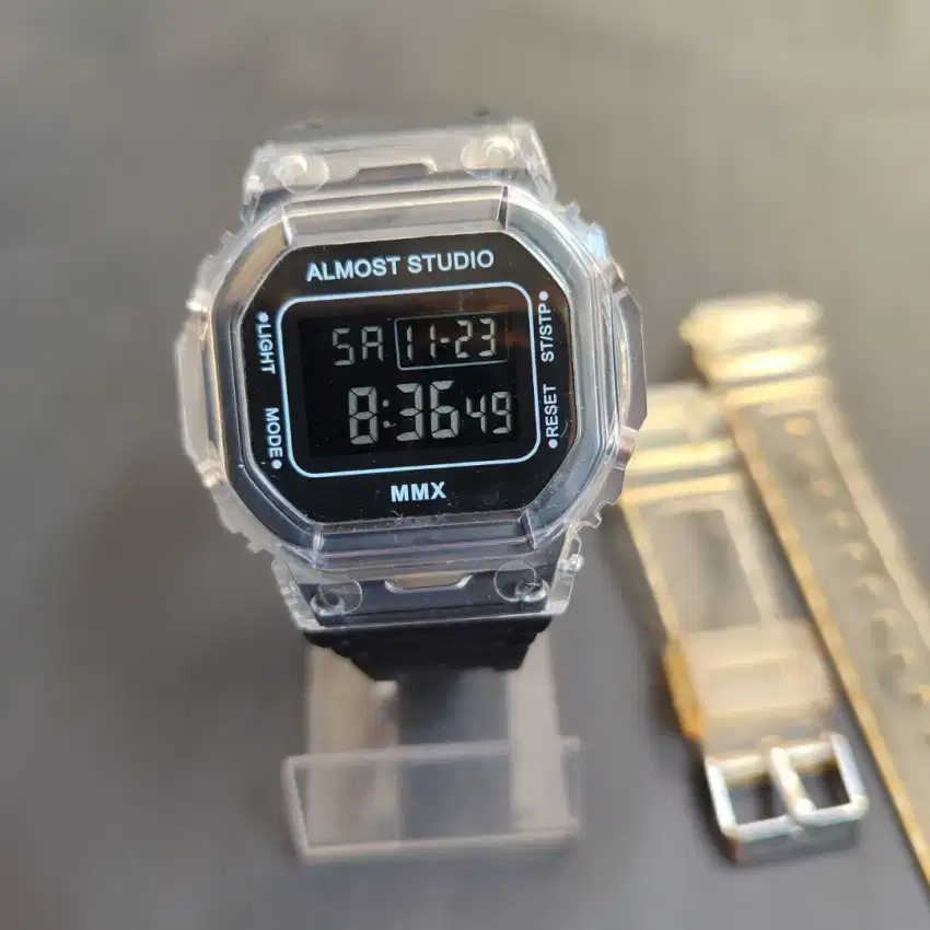 Jam tangan pria digital ori second