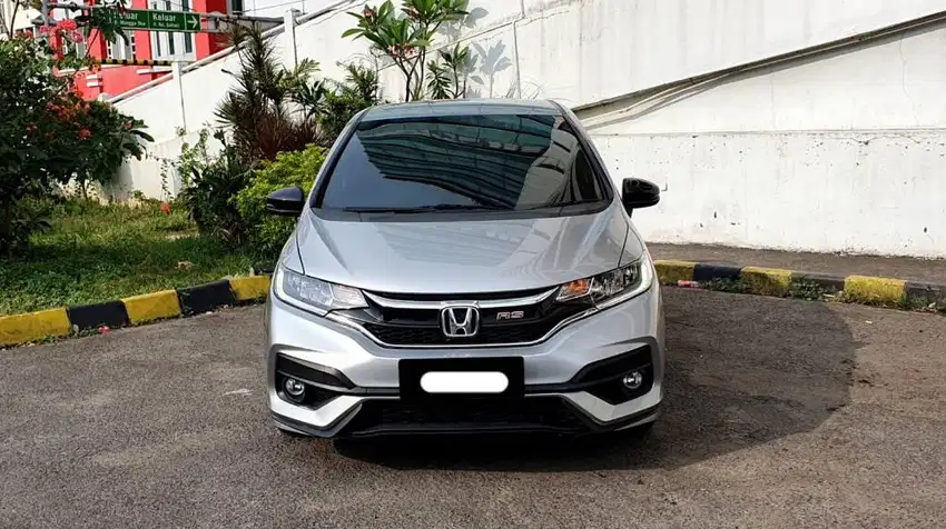 honda jazz rs matic 2019 silver tangan pertama dari baru