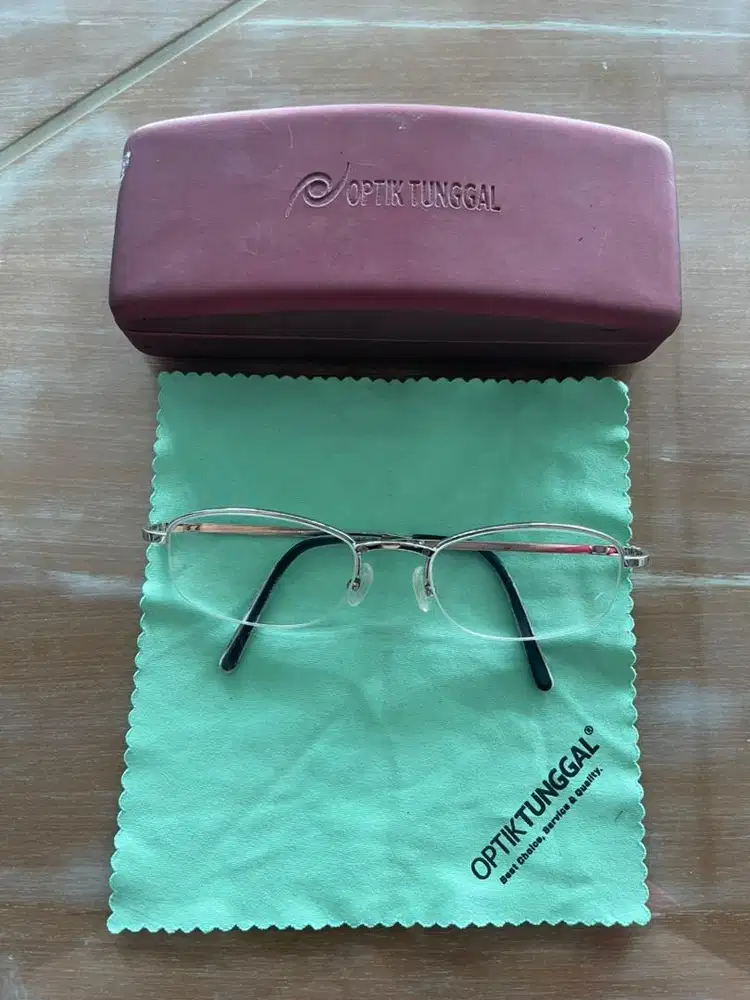 kacamata cartier titanium