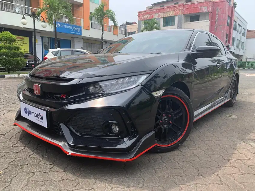 Pajak Panjang - Honda Civic 1.5 E Hatchback Bensin-AT 2018