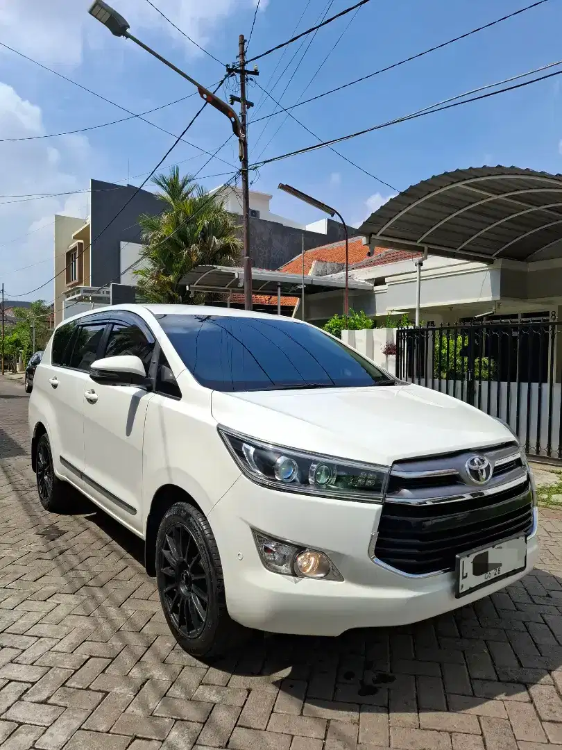 Innova Reborn V Diesel 2018 AT Matic 2.4 Solar Putih 2GD Istimewa