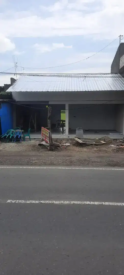 RUKO Jln Raya Banaran - Sambungmacan