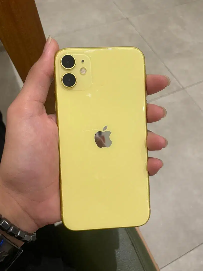 Iphone 11 256gb resmi beacukai fullset mulus no minus