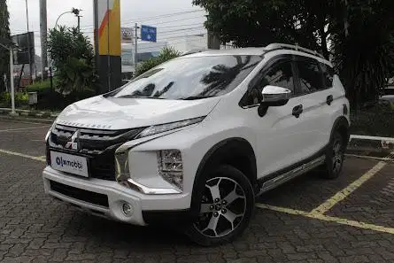 Pajak Panjang - Mitsubishi Xpander 1.5 Cross Premium Package AT 2022