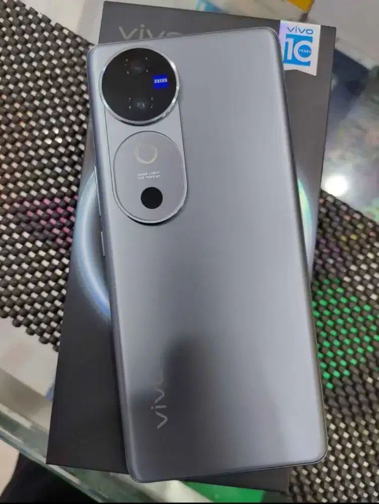 Vivo V40 5G 12/256
