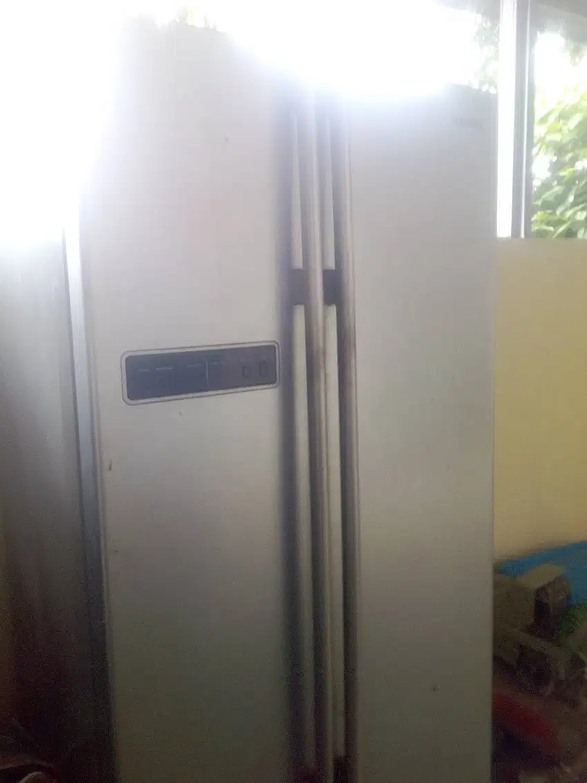 kulkas 2 pintu merk samsung