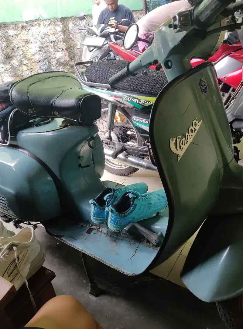 Vespa sprint 70