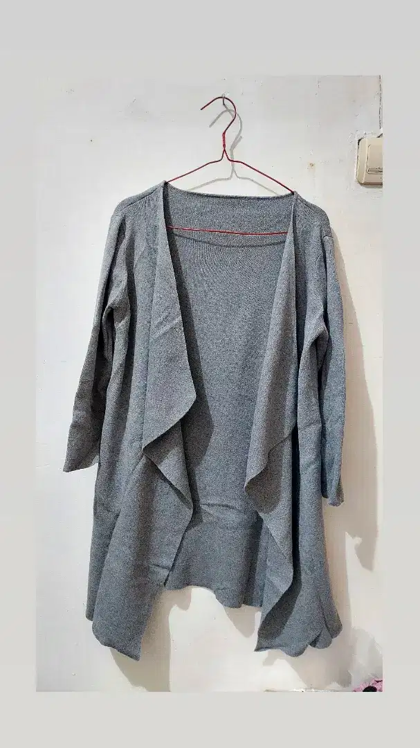 Cardigan Panjang Warna Grey