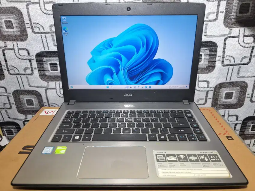 Laptop Acer Core i5 gen 8 SSD dual VGA Nvidia Game Grafis cocok